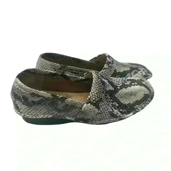 Nurse Mate Pillow Top Animal Print Clogs Slip ons Size 8 Gently Used - Picture 6 of 6